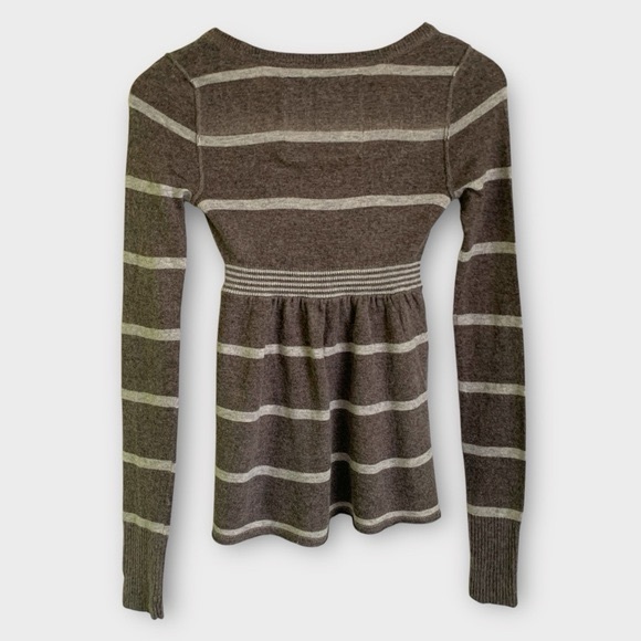 SOLD️ VTG Abercrombie and Fitch Gray Babydoll Sweater - Picture 6 of 10